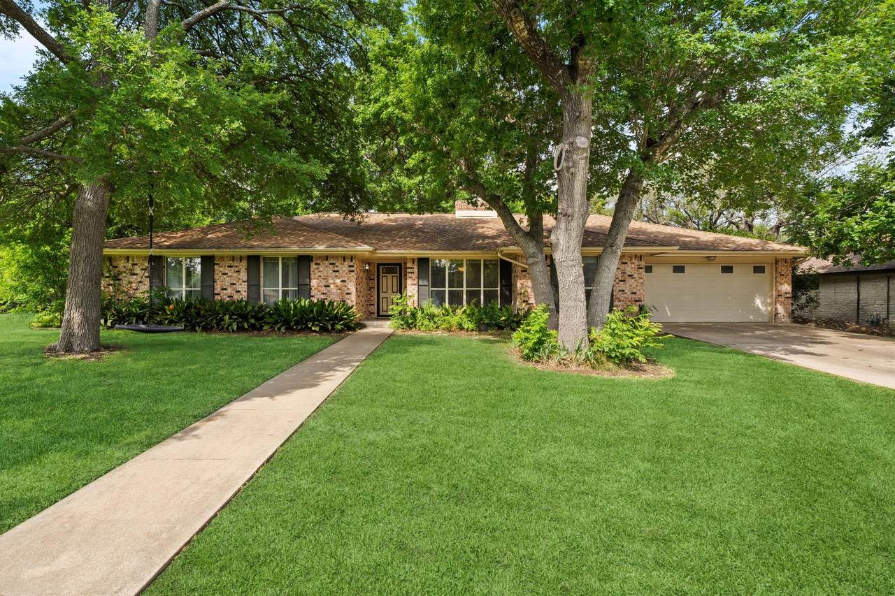 301 Tallwood Dr - Photo 1