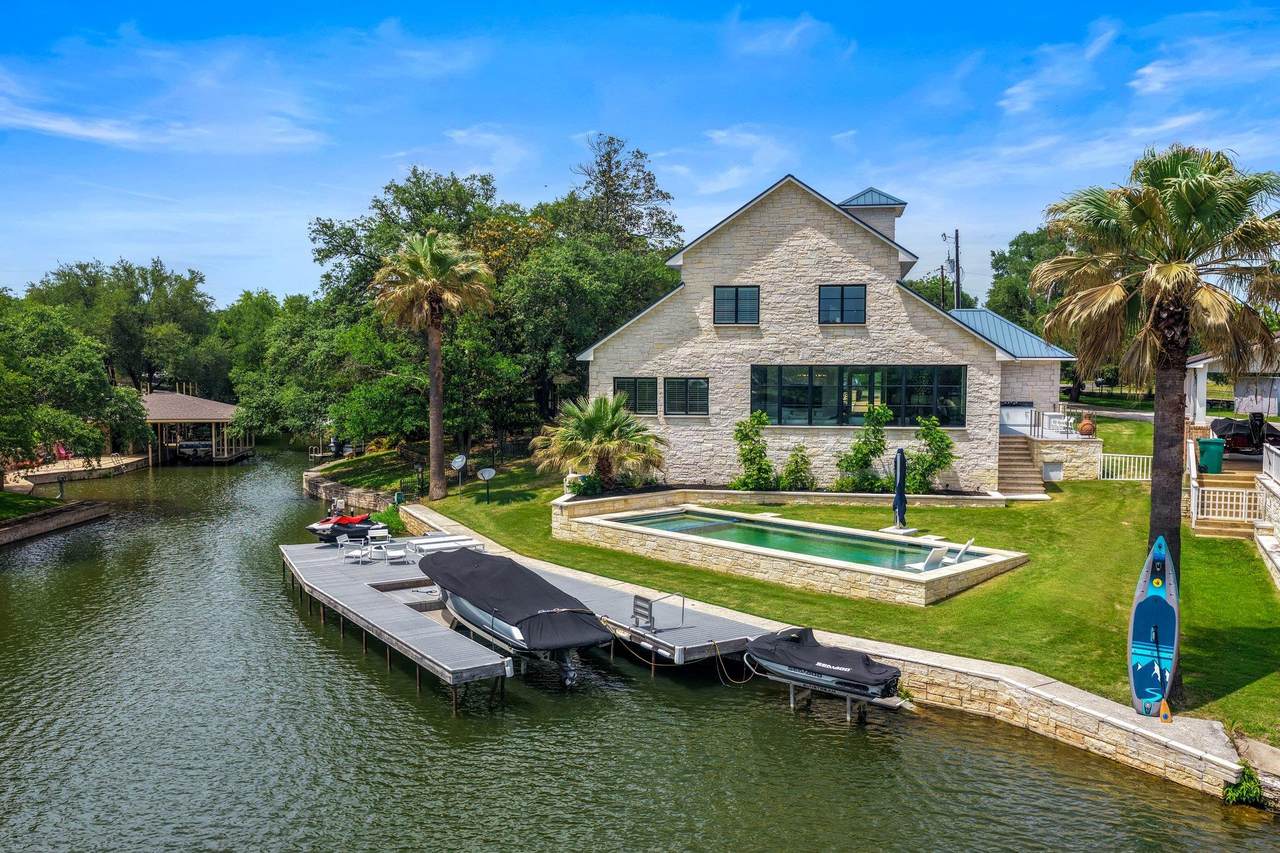 1110 County Road 132A - Photo 1
