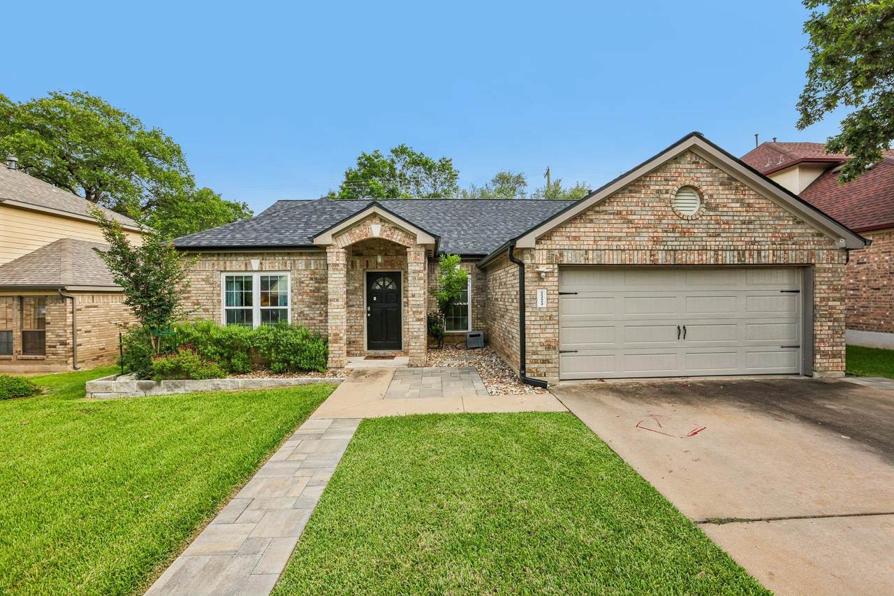 2223 Mockingbird Dr - Photo 1