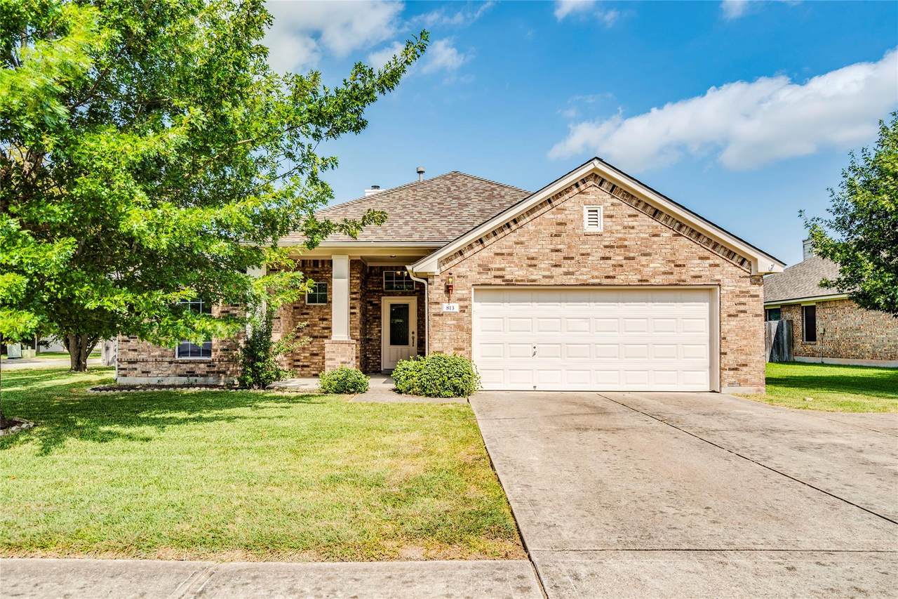 813 Kingston Lacy Blvd - Photo 1
