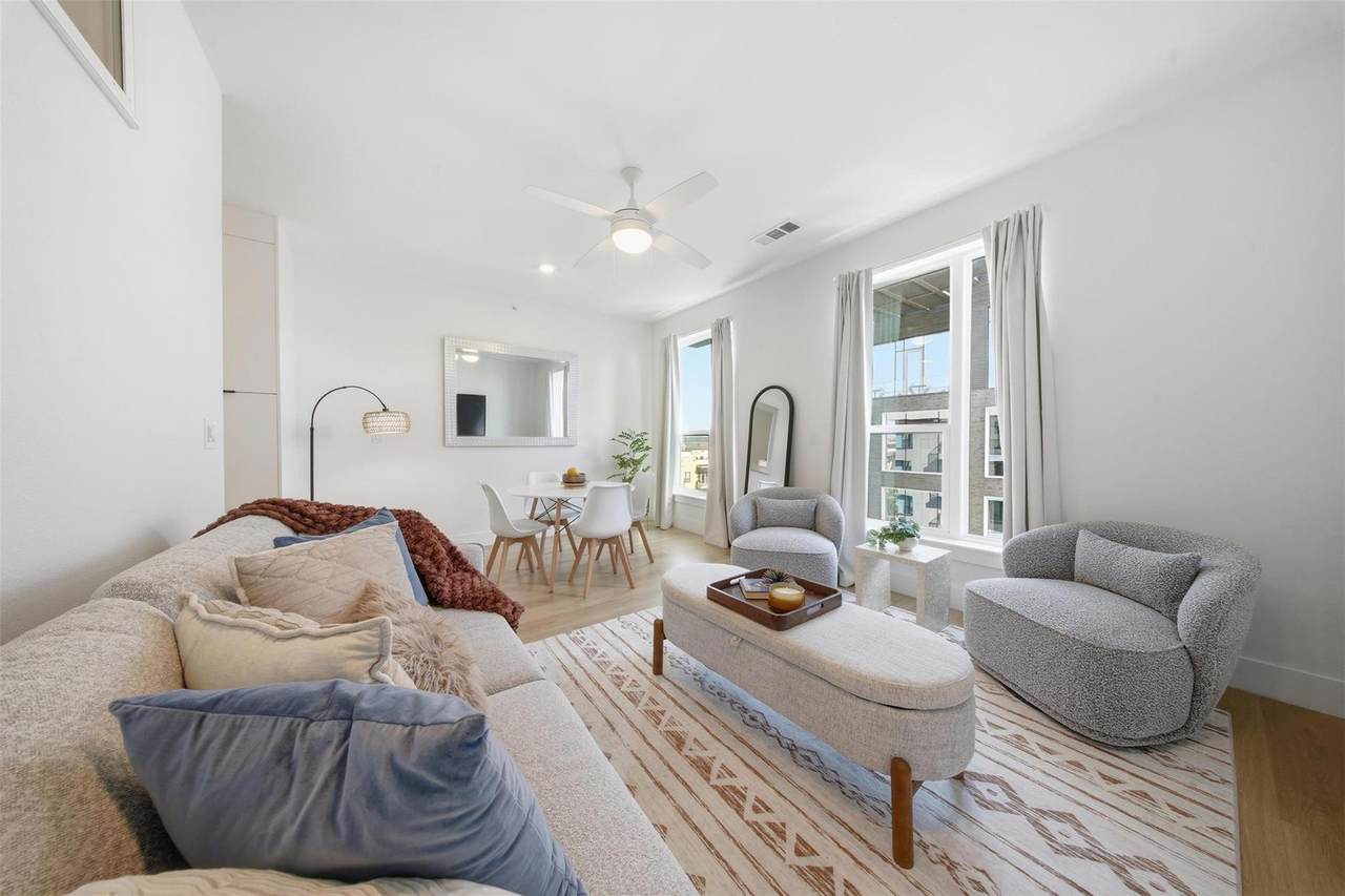 1701 Simond Ave - Photo 1