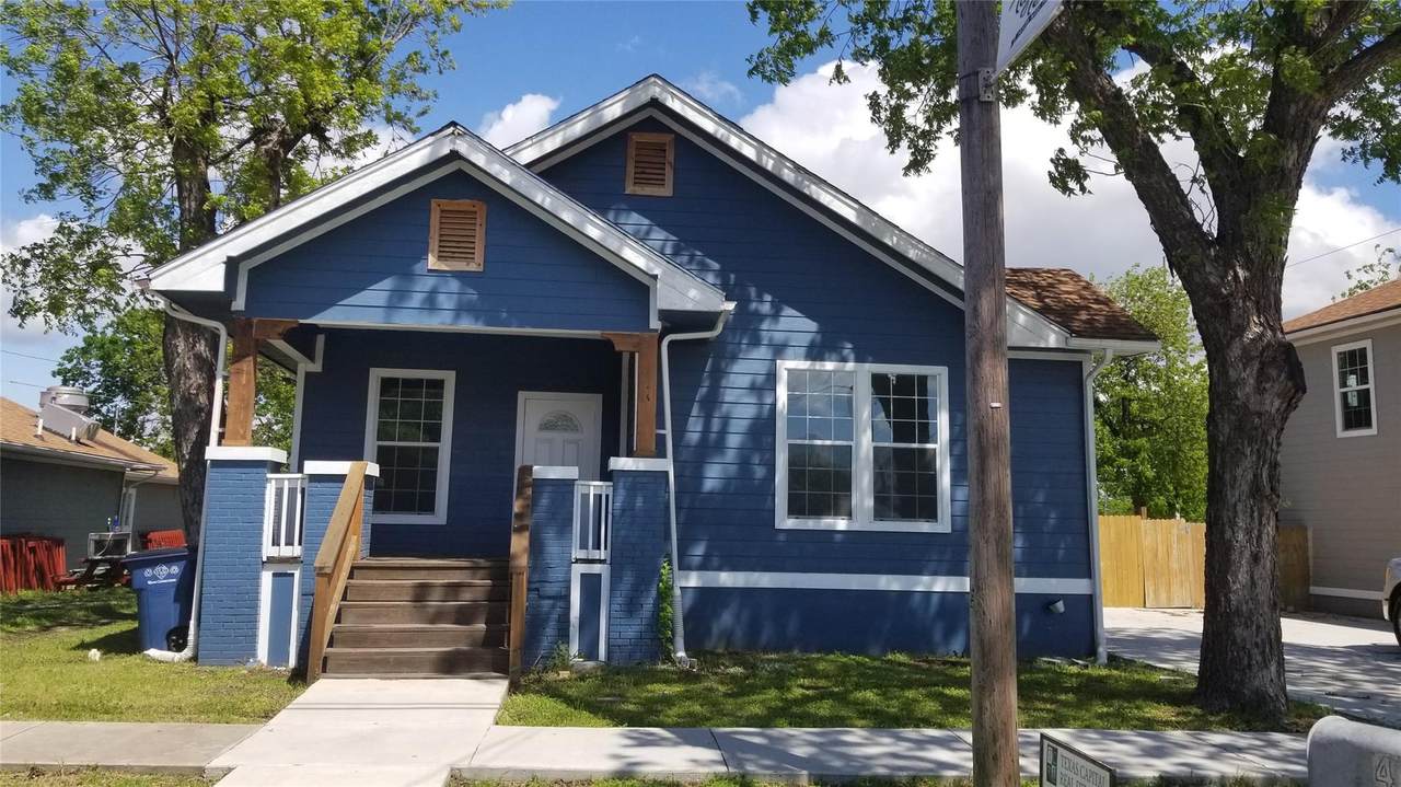 407 Main St - Photo 1