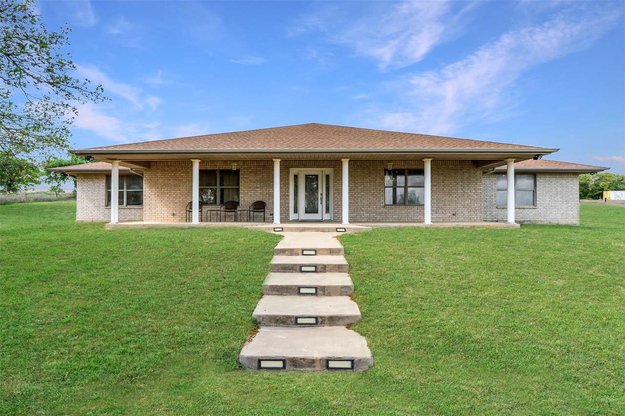 640 F Ave - Photo 1