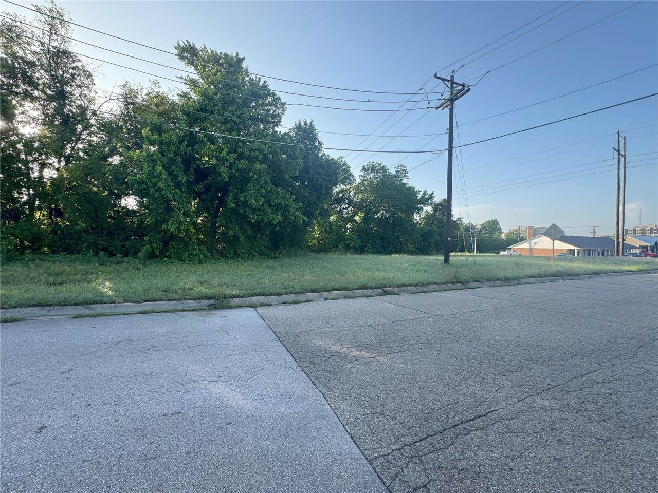 2601 Exchange Plz - Photo 1