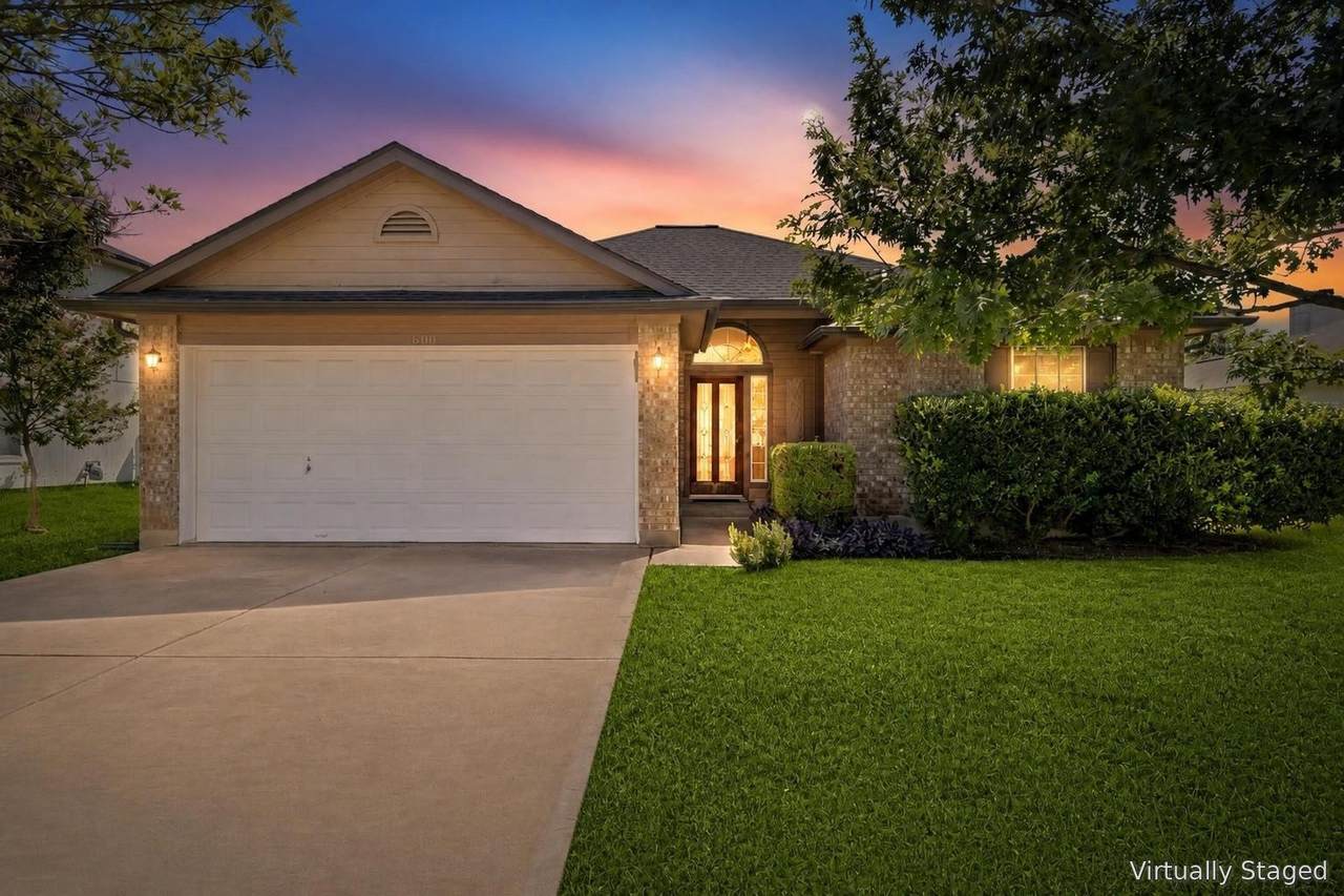 600 Sparkling Brook Ln - Photo 1