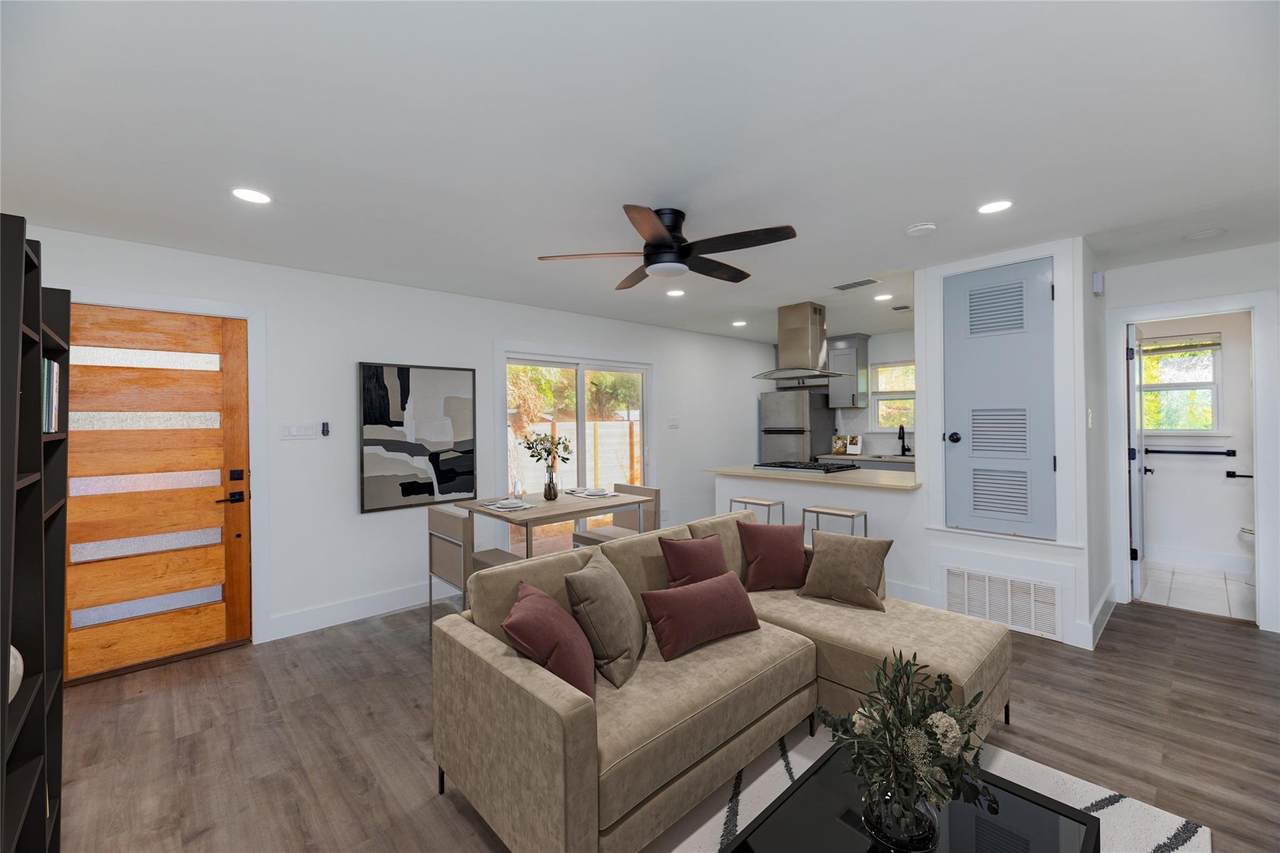 8405 Georgian Dr - Photo 1