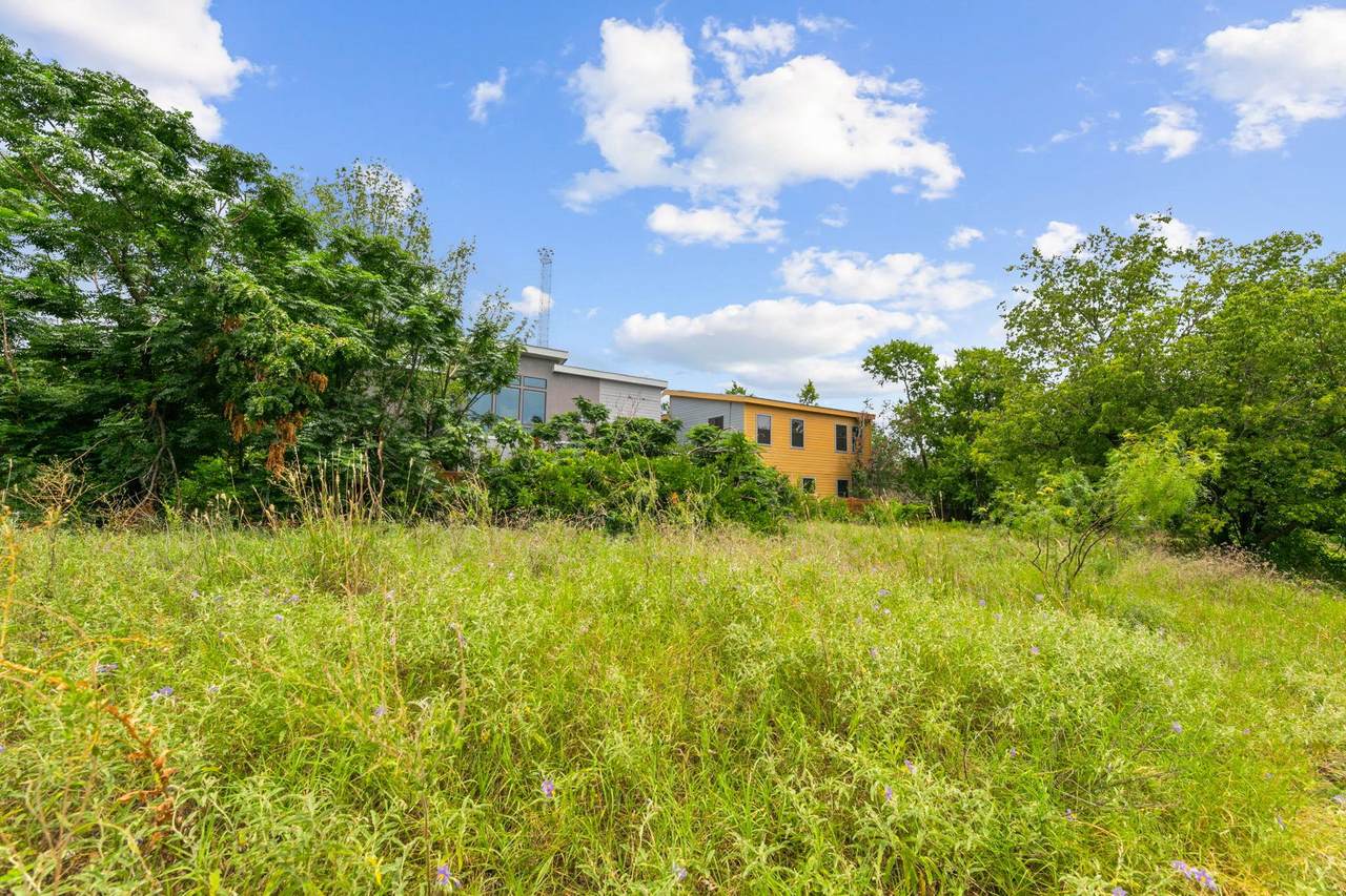 1303 Alamo St - Photo 1