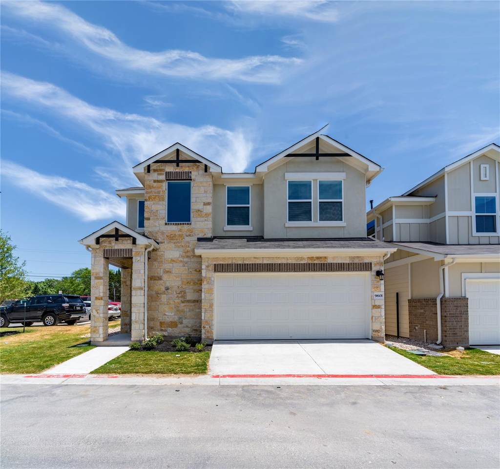 9601 Dawn Pearl Dr - Photo 1