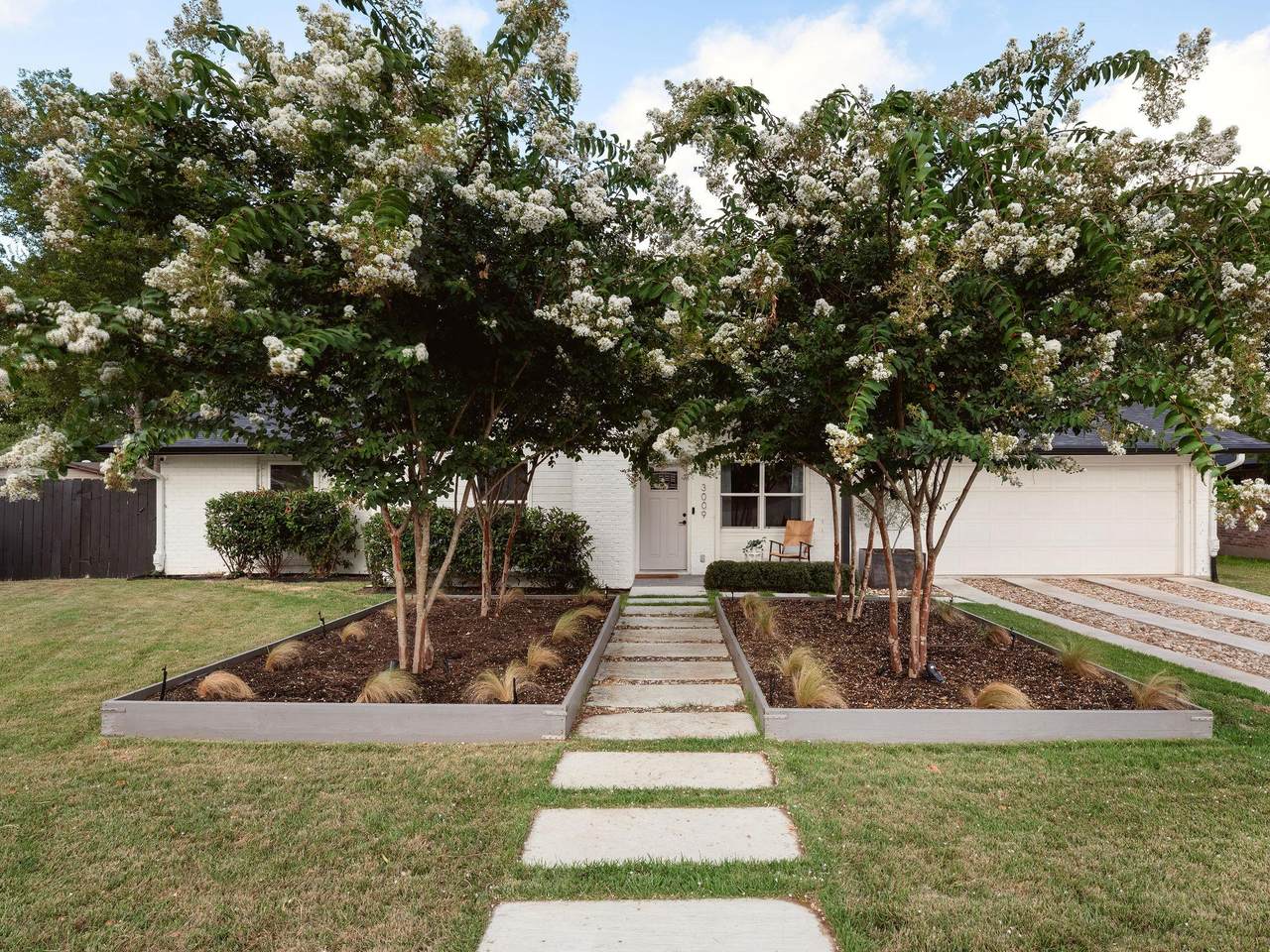 3009 Val Dr - Photo 1