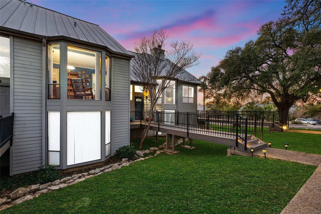 114 World Of Tennis Sq - Photo 1