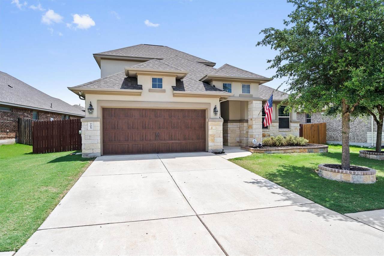 705 Hereford Loop - Photo 1
