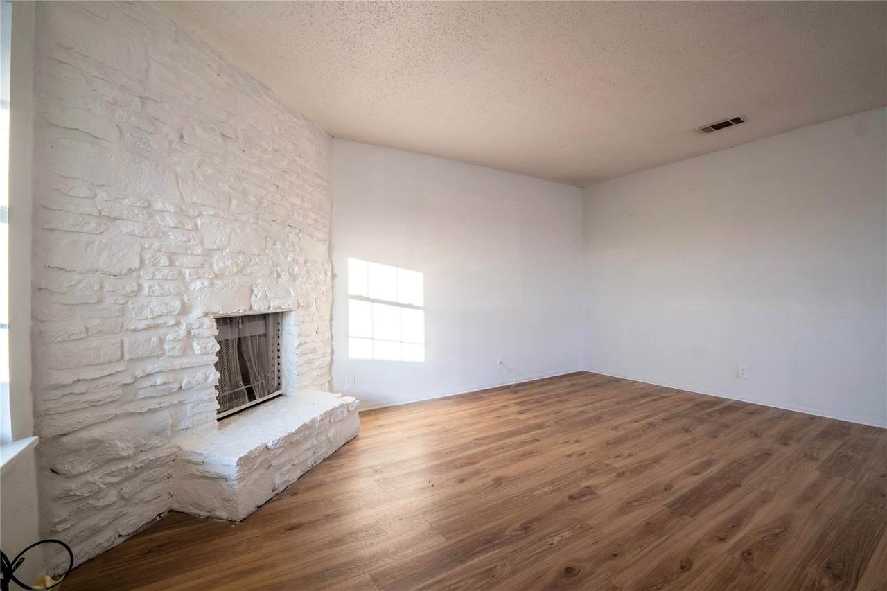 10209 Brownie Dr - Photo 1