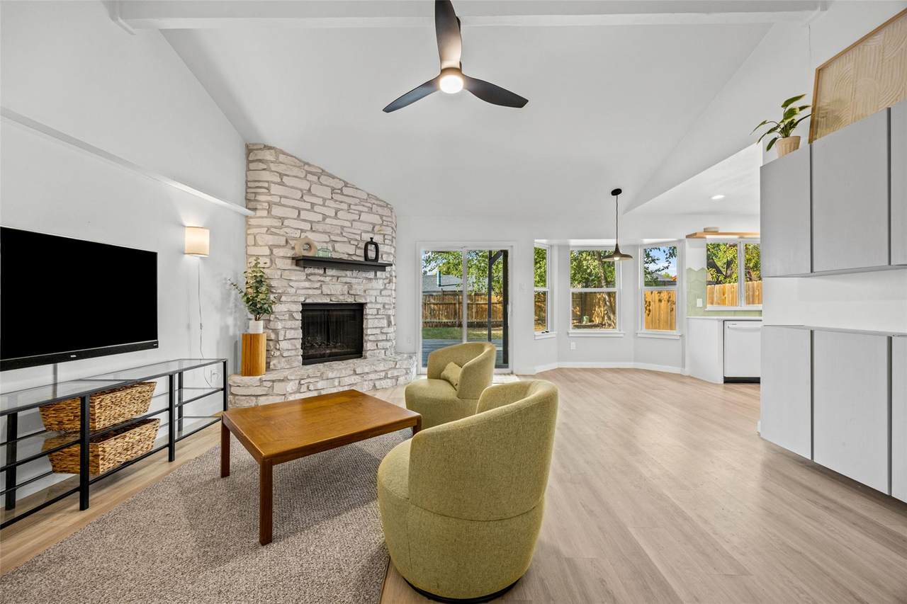 4703 Candletree Ln - Photo 1
