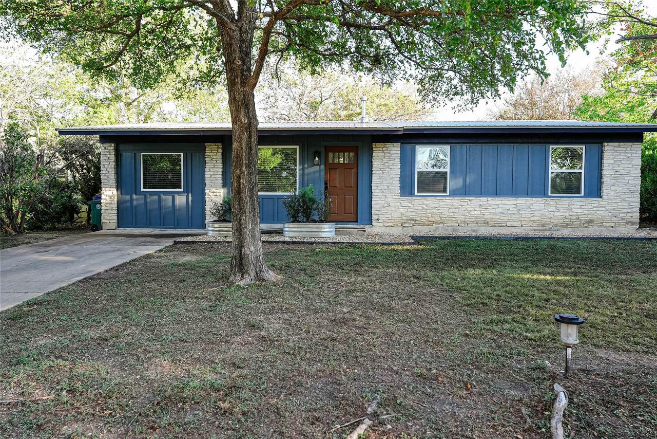 204 Chippendale Ave - Photo 1