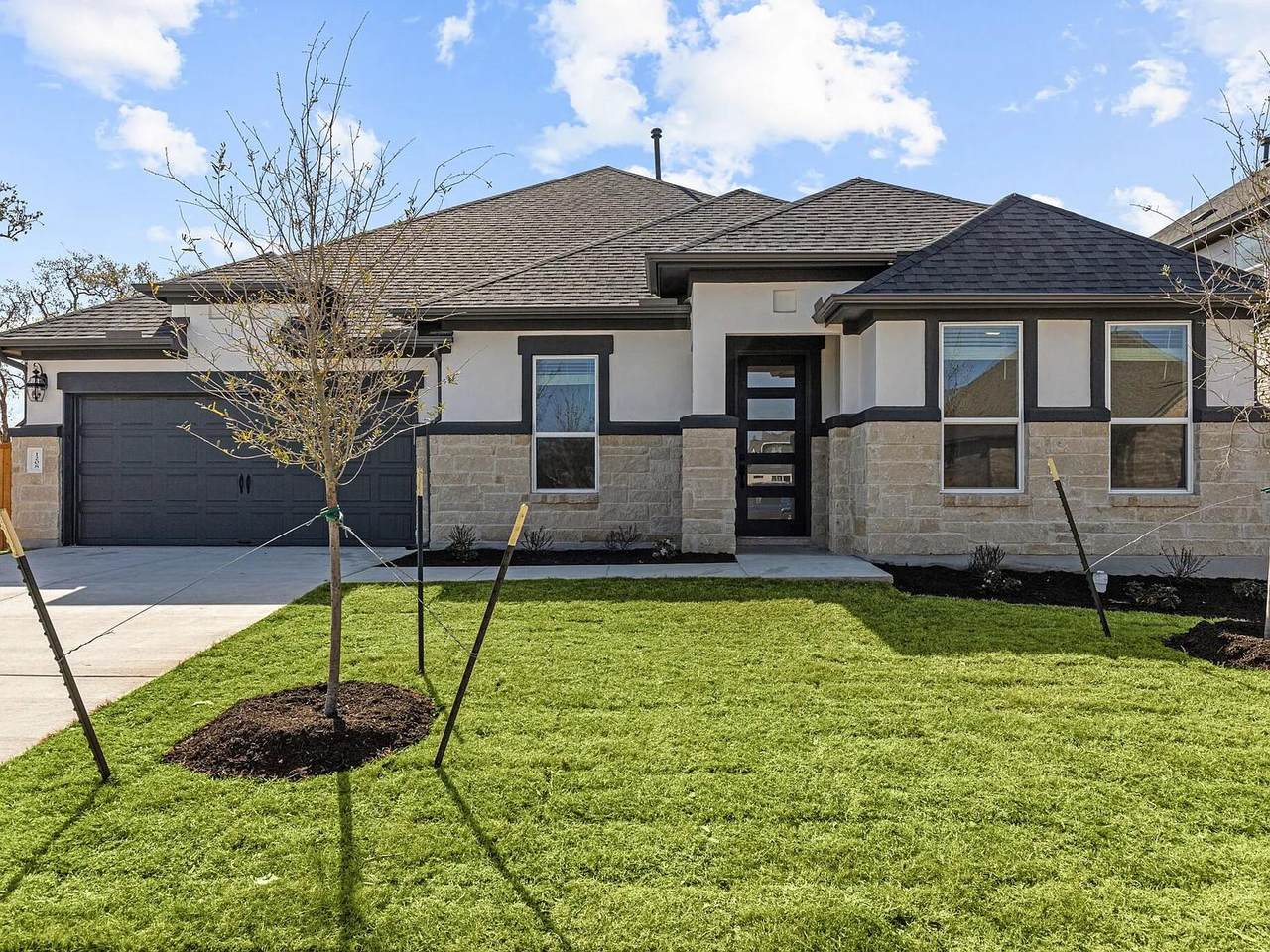 1208 White Daisy Ln - Photo 1