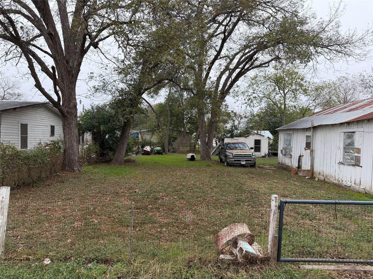 https://bt-photos.global.ssl.fastly.net/austin/1280_boomver_1_4163096-2.jpg