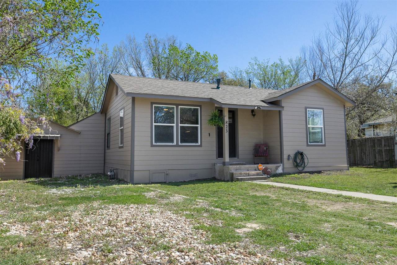 823 Hickory St - Photo 1