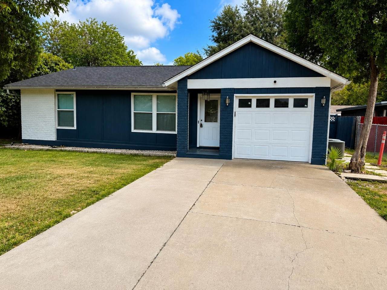 5410 Burgundy Dr - Photo 1
