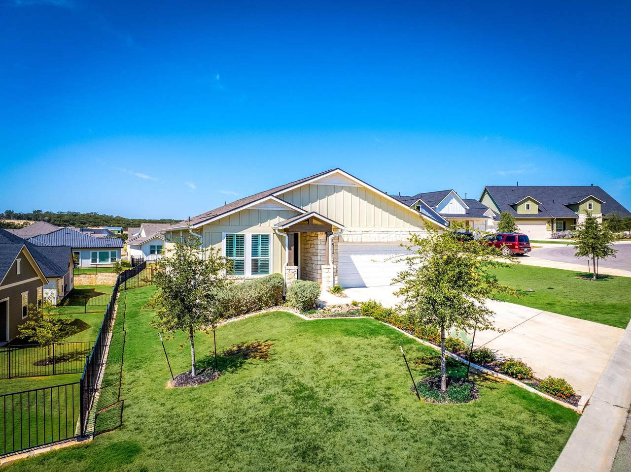 115 Twisting Crest Cv - Photo 1