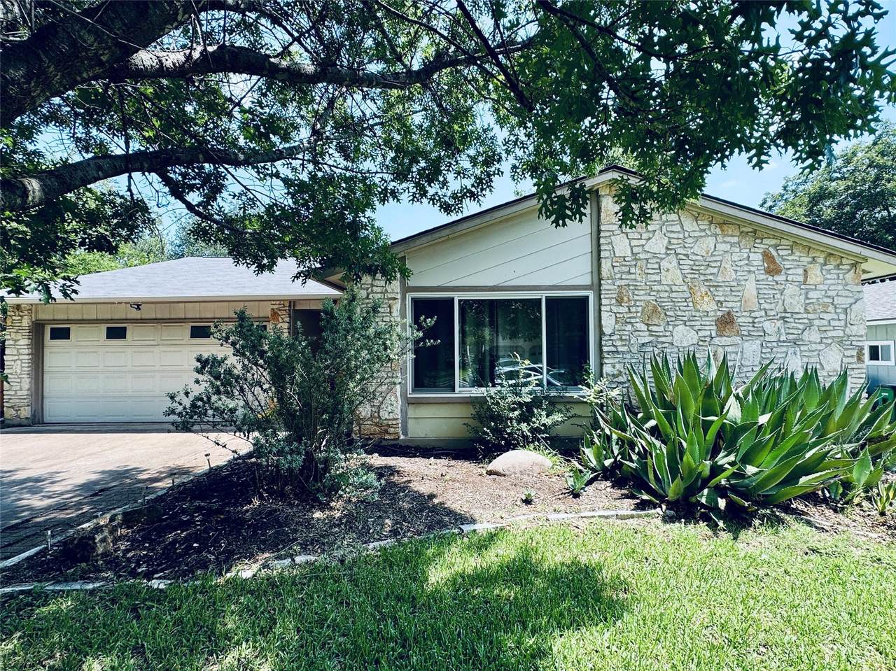 4202 Kilgore Ln - Photo 1