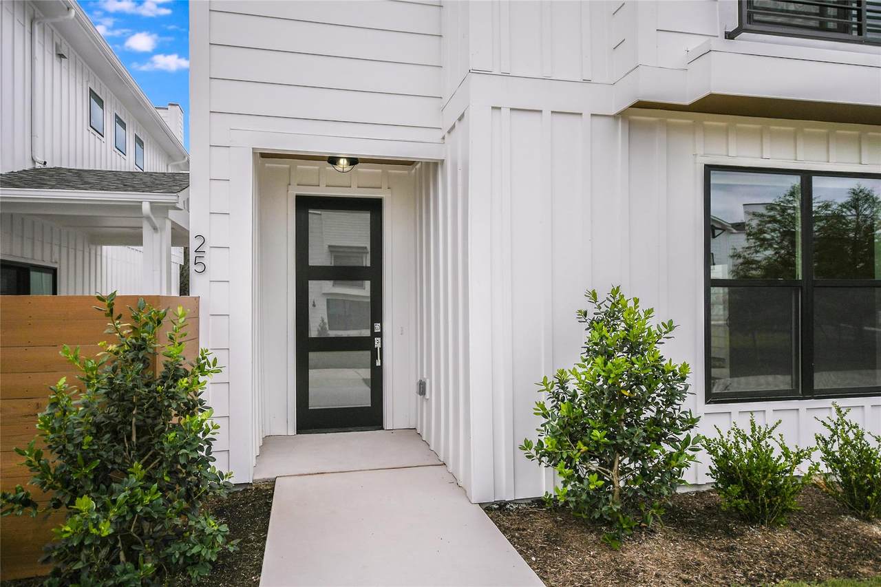 7601 Cooper Ln - Photo 1