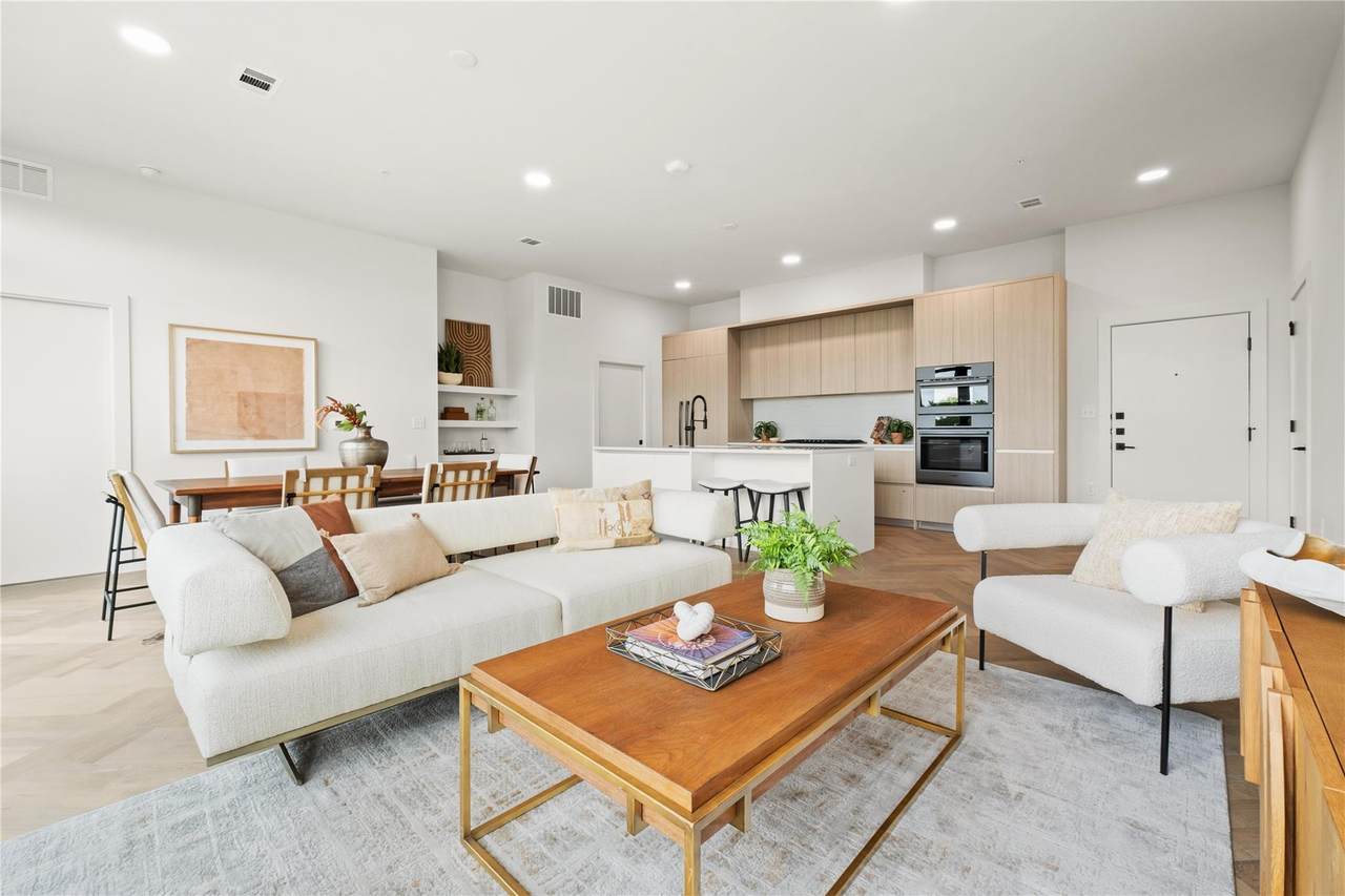 2209 1st St - Photo 1