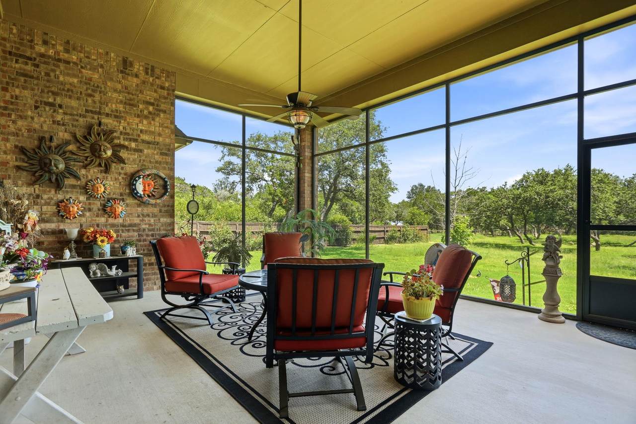 https://bt-photos.global.ssl.fastly.net/austin/1280_boomver_2_4315622-2.jpg