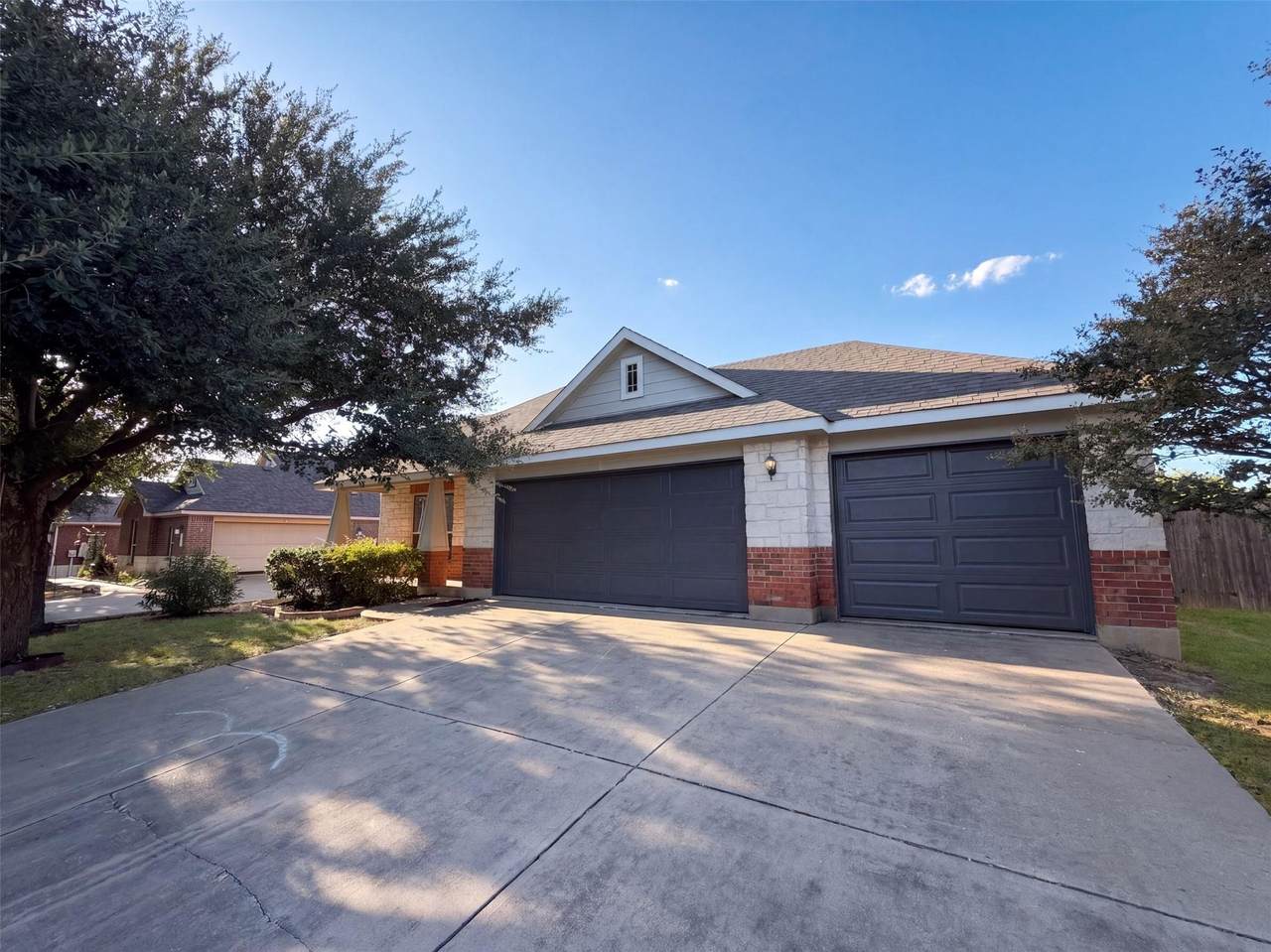404 Timothy John Dr - Photo 1