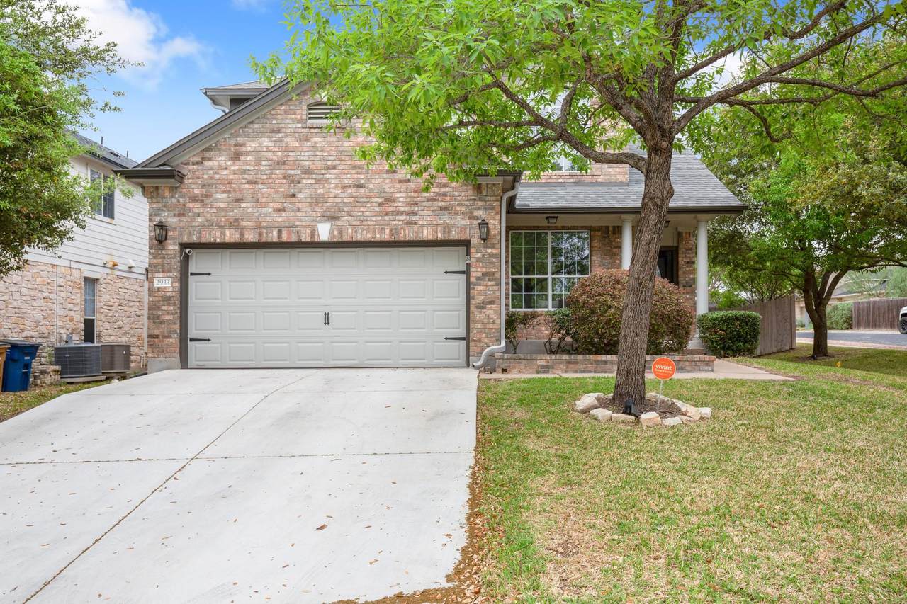 2933 Fleet Dr - Photo 1
