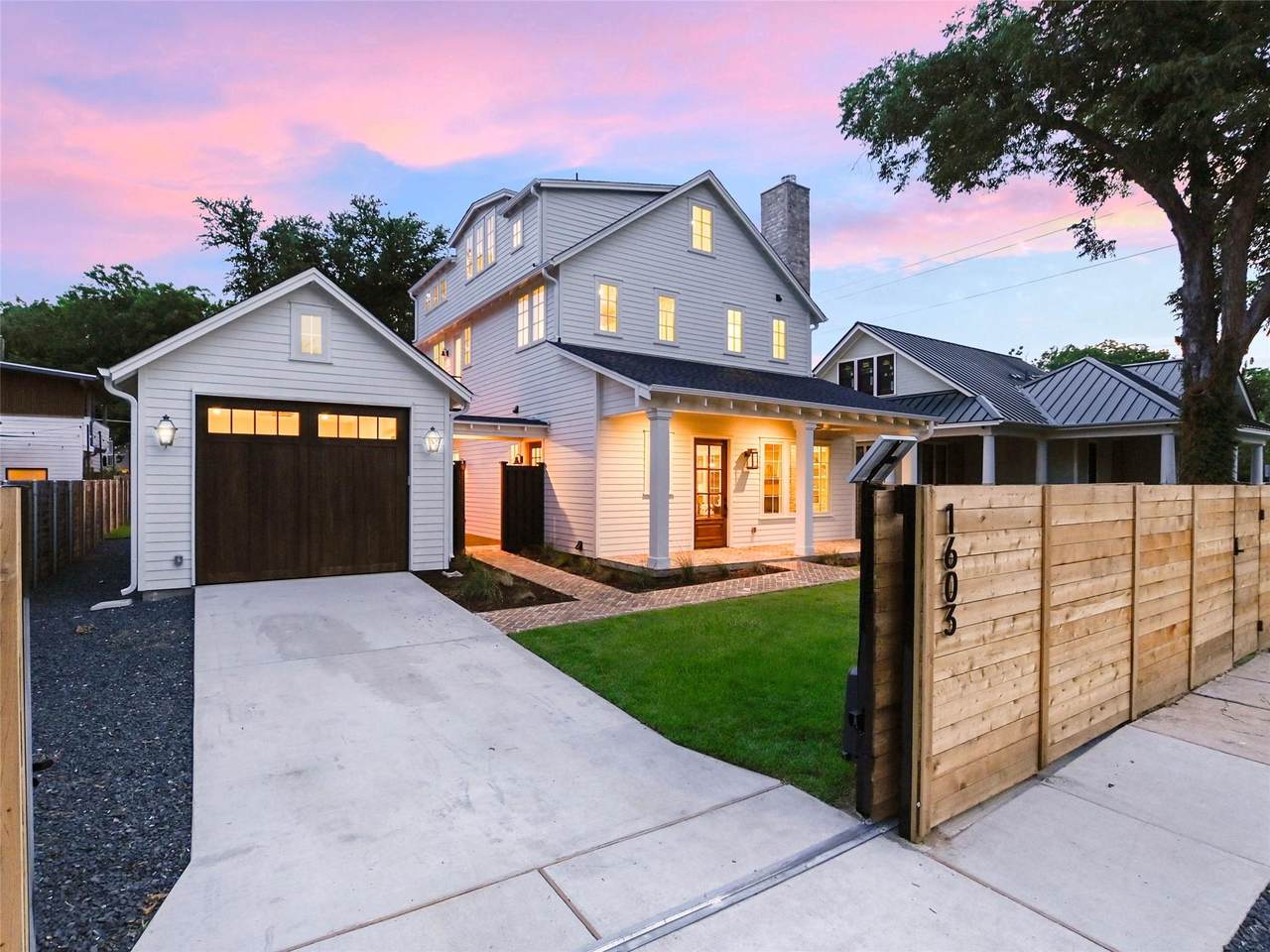 1603 Willow St - Photo 1