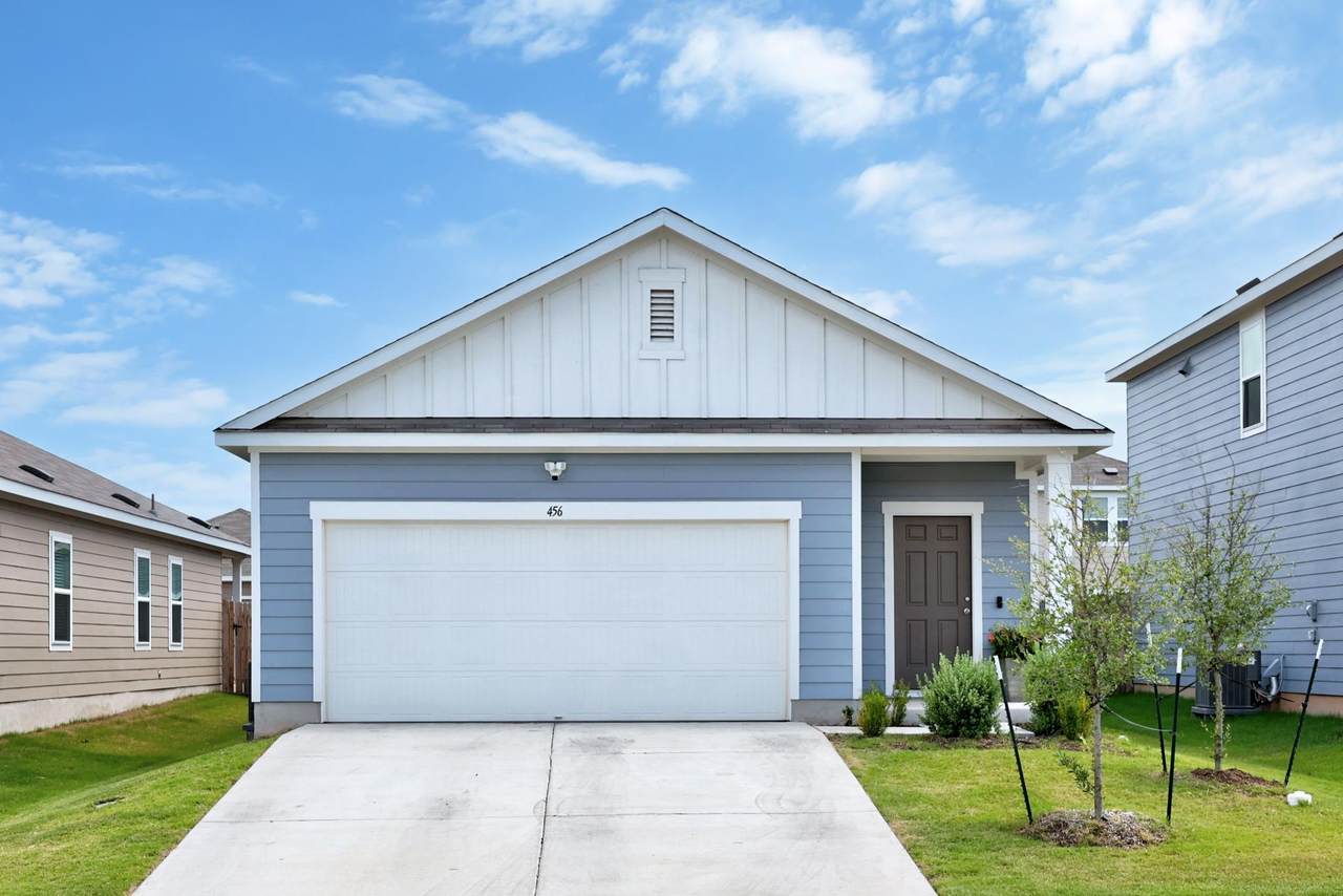 456 Thistle Ln - Photo 1