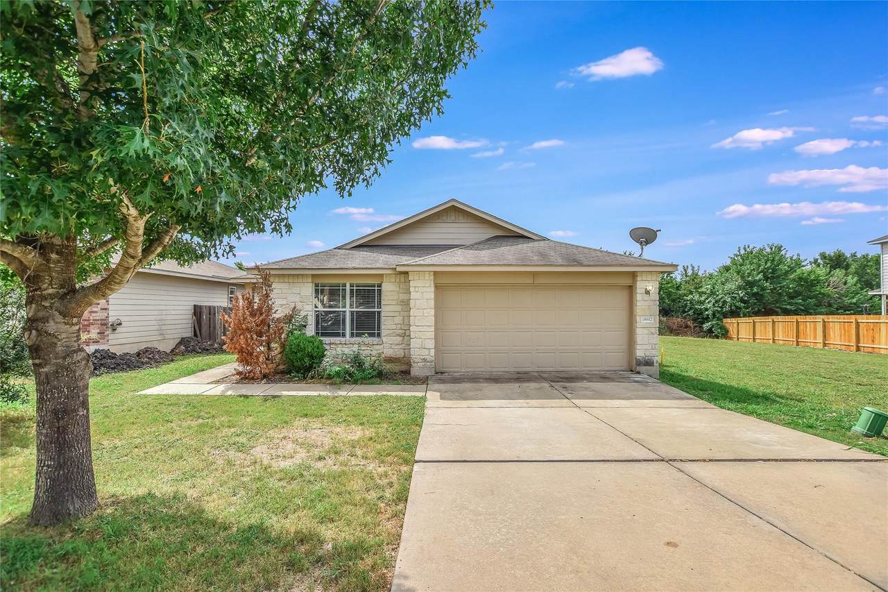 18612 Great Falls Dr - Photo 1