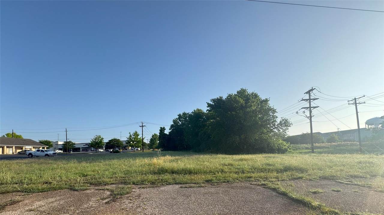 2601 Exchange Plz - Photo 1