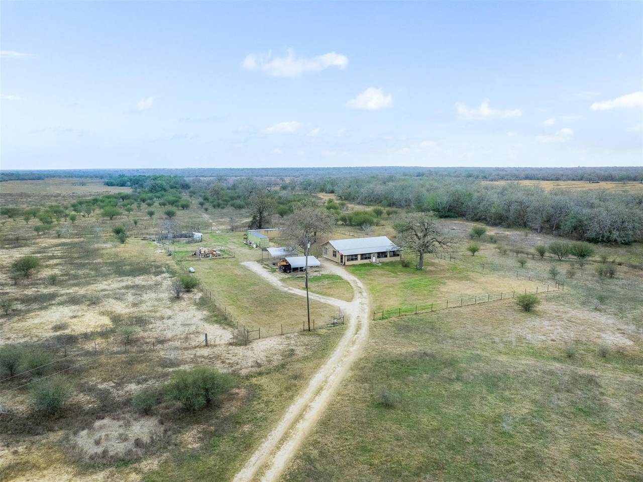 4025 County Road 284 - Photo 1