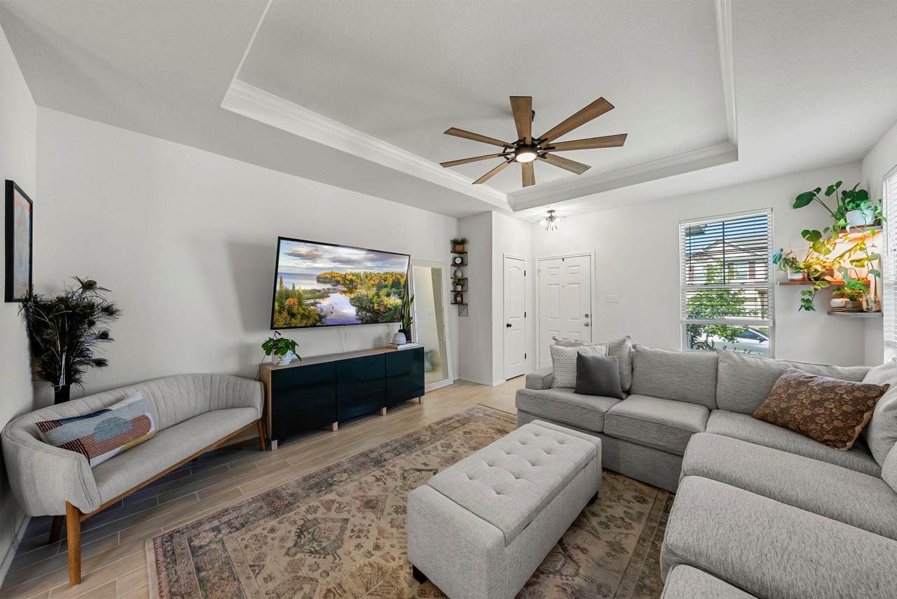 350 Purple Heart Dr - Photo 1