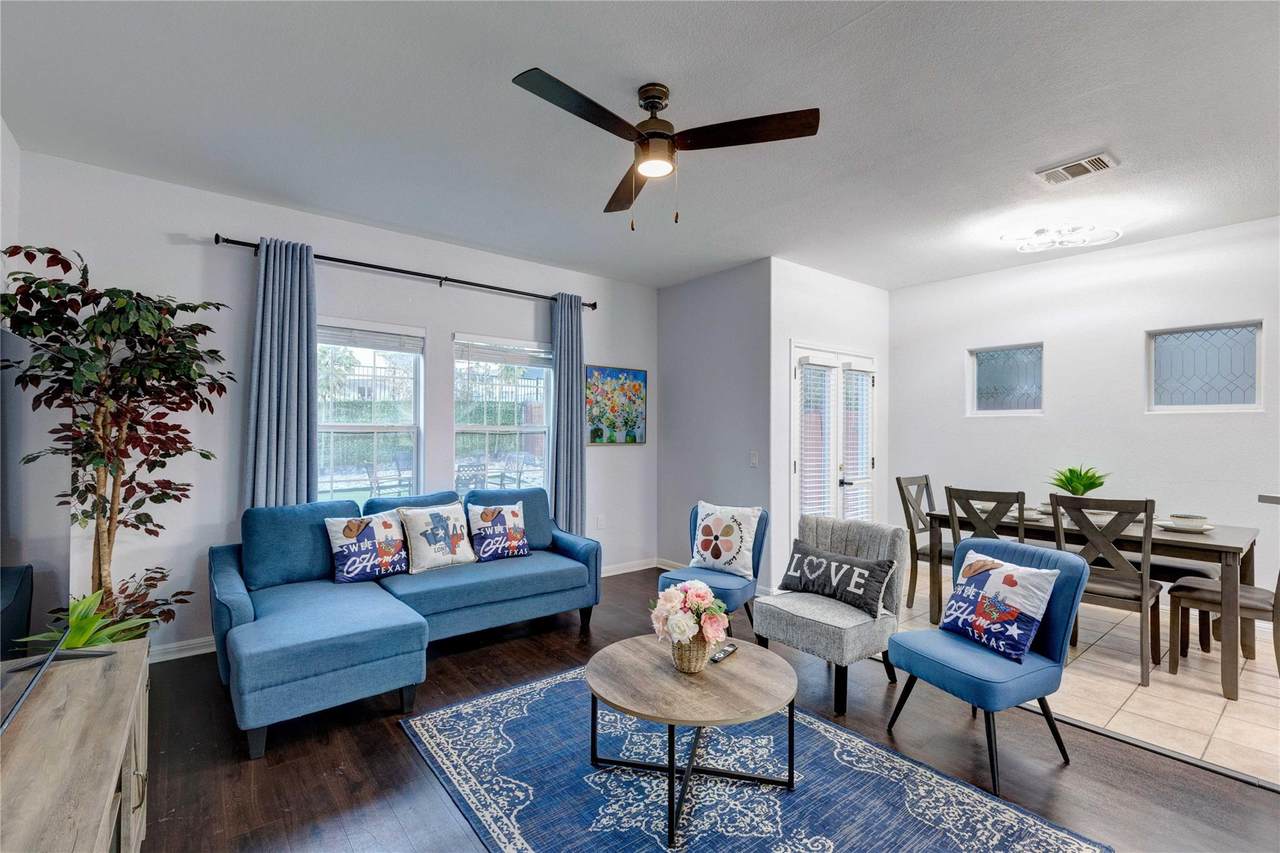7510 Lazy Creek Dr - Photo 1