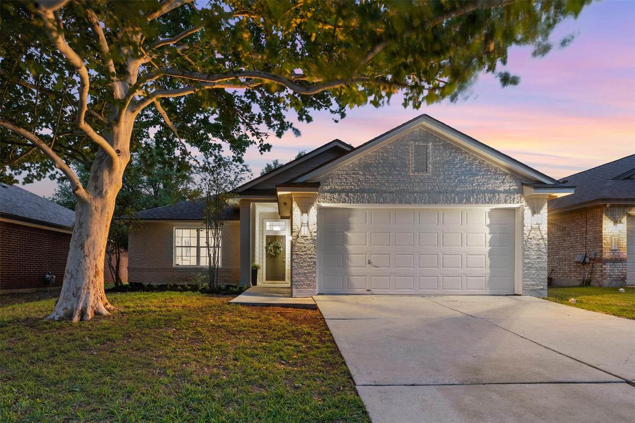 12104 Battle Bridge Dr - Photo 1