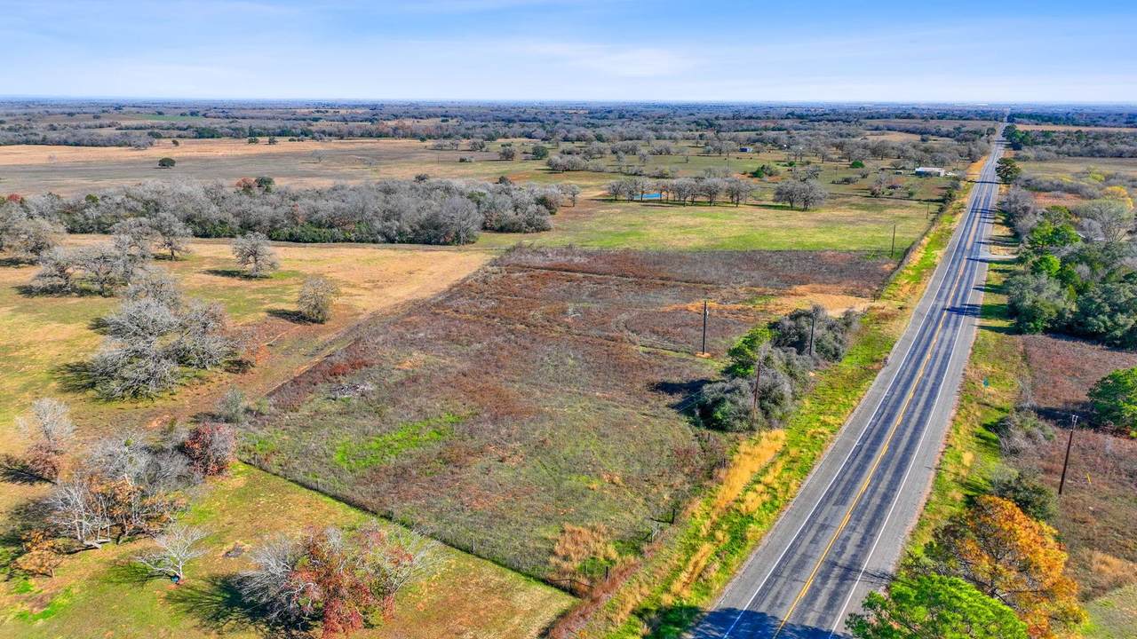 10996 Us Highway 90 - Photo 1