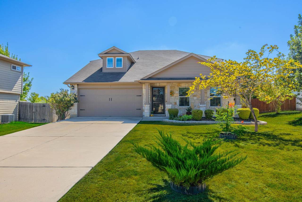 209 Frio River Trl - Photo 1
