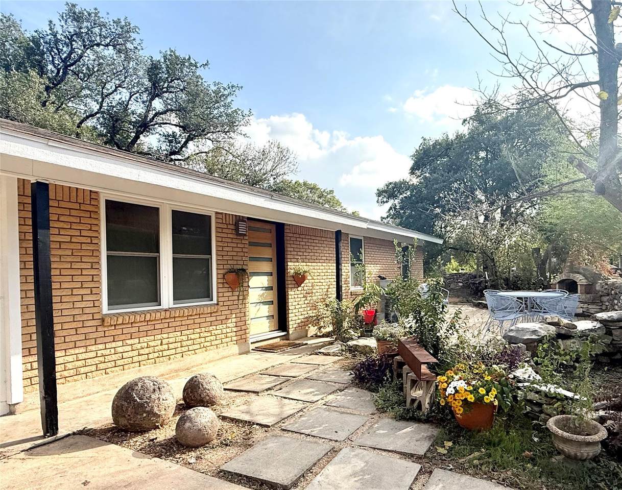 https://bt-photos.global.ssl.fastly.net/austin/1280_boomver_1_4553871-2.jpg
