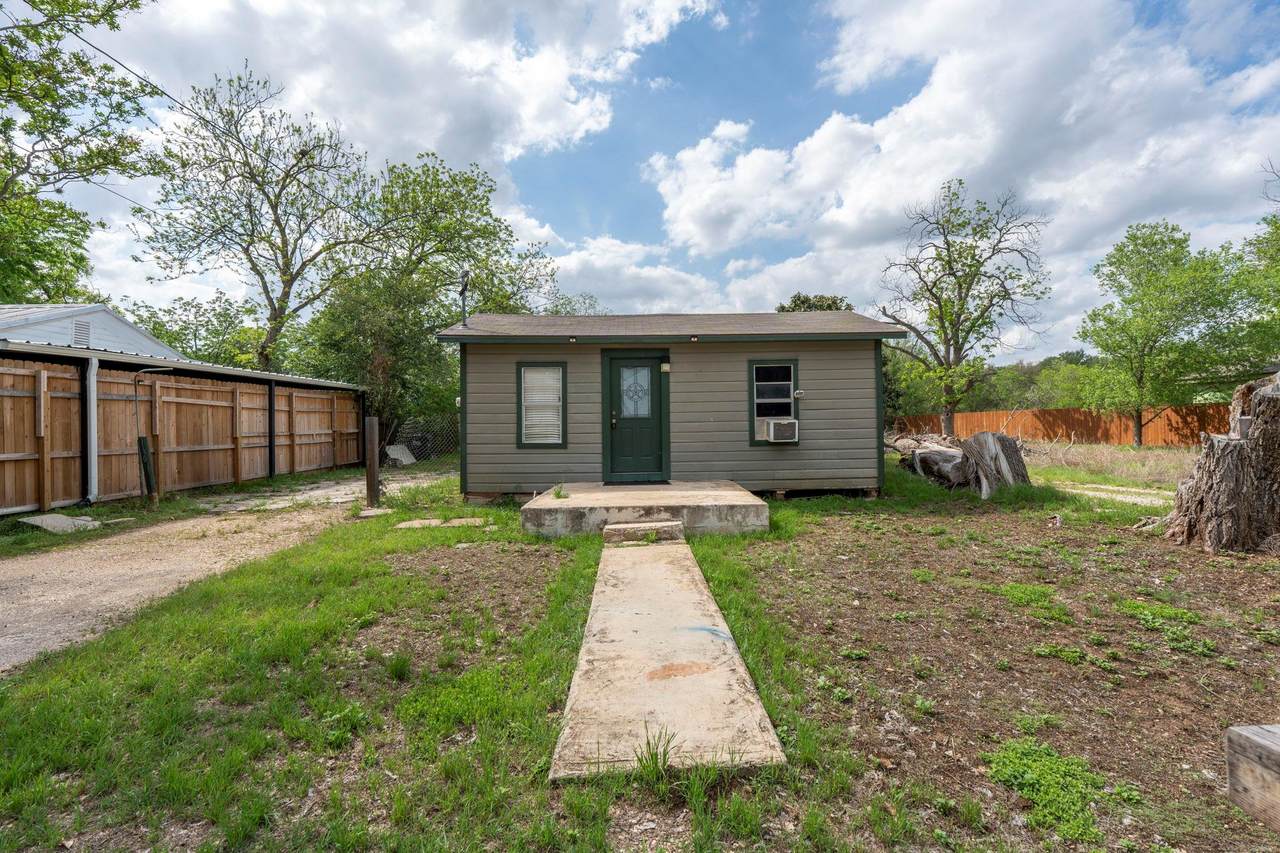 1130 Gravel St - Photo 1