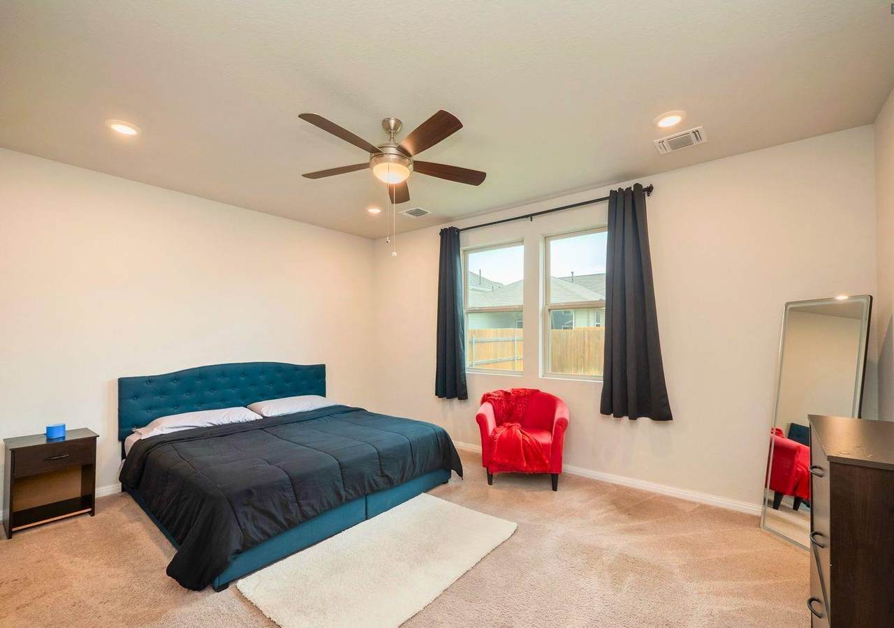 111 Lyrebird Ln - Photo 1