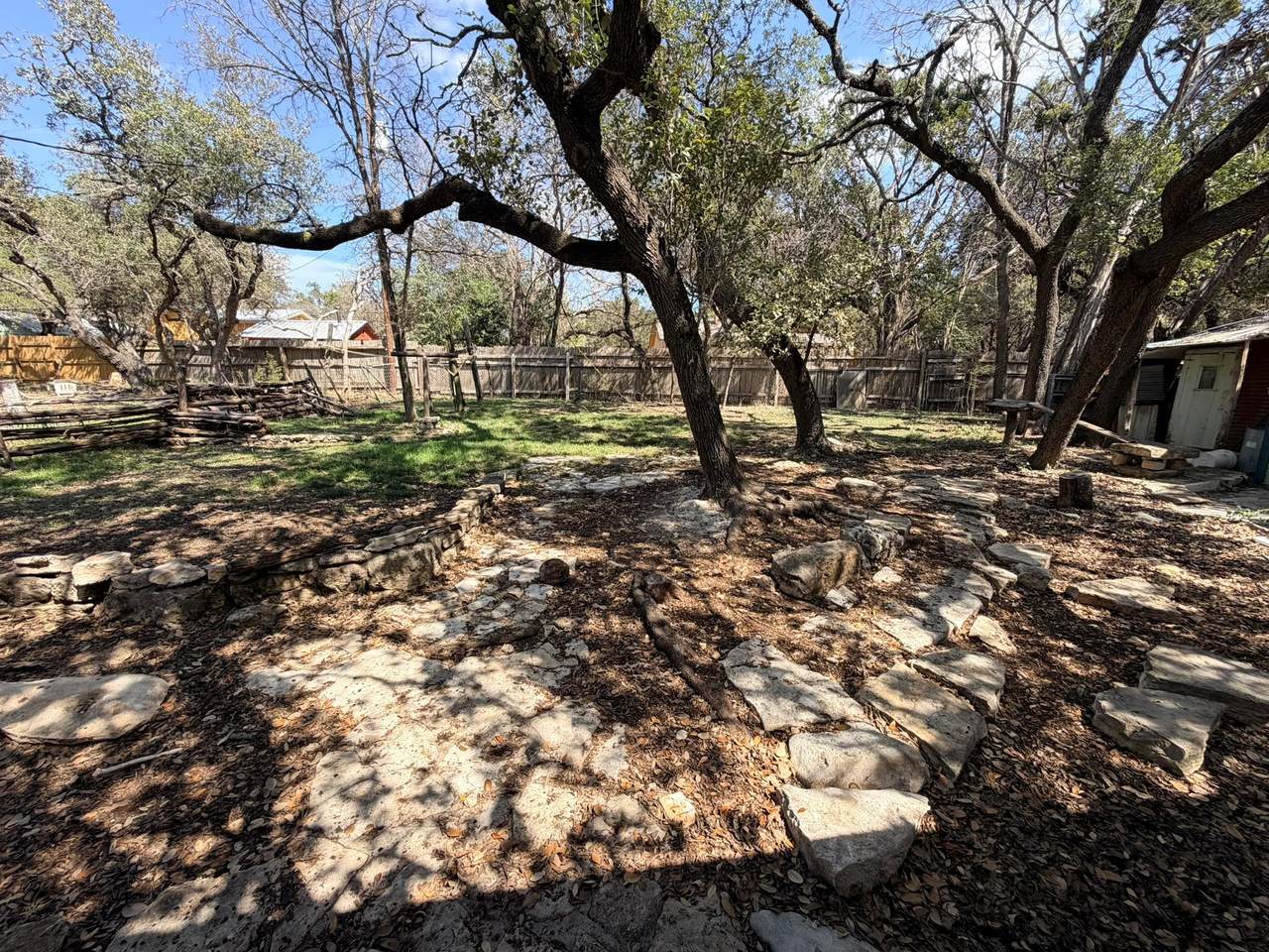 https://bt-photos.global.ssl.fastly.net/austin/1280_boomver_1_4604705-2.jpg