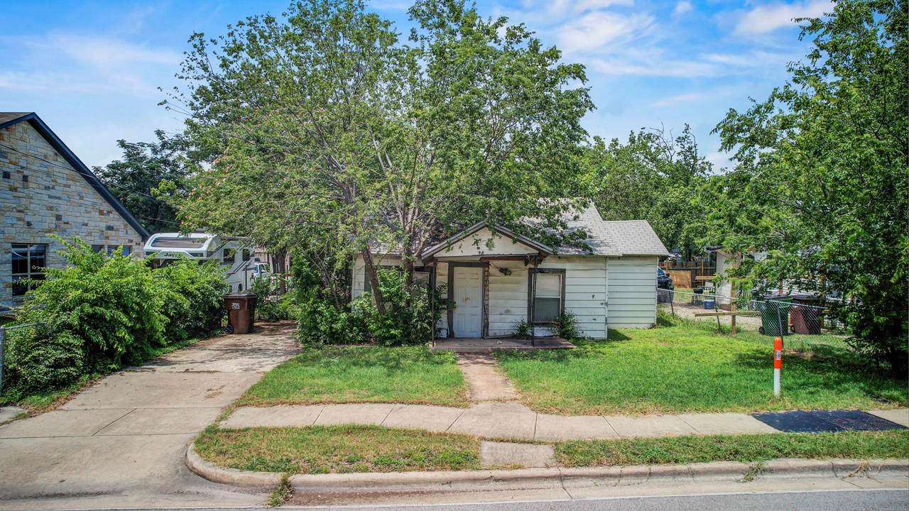 308 Austin Ave - Photo 1
