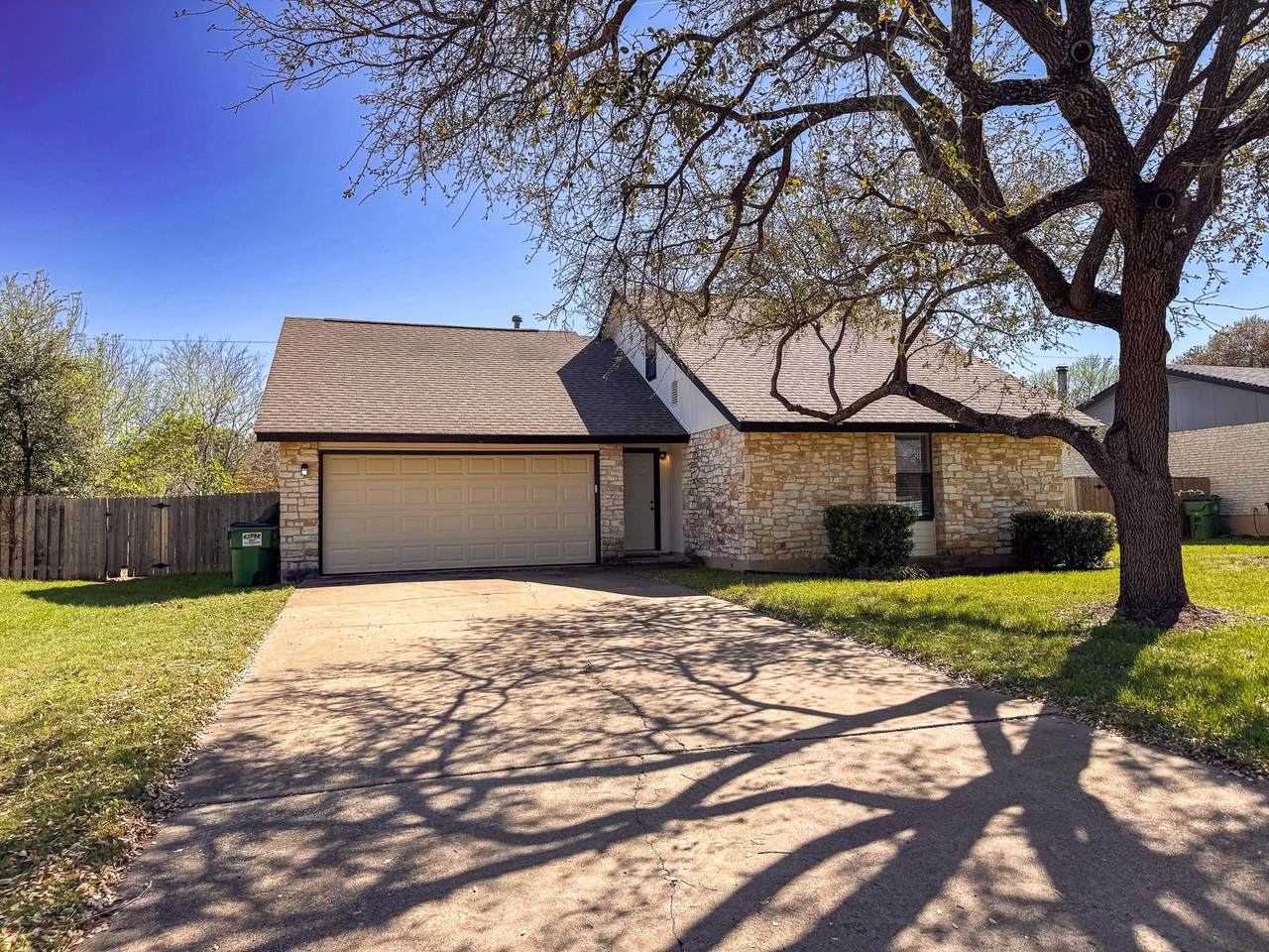 505 Cambridge - Photo 1