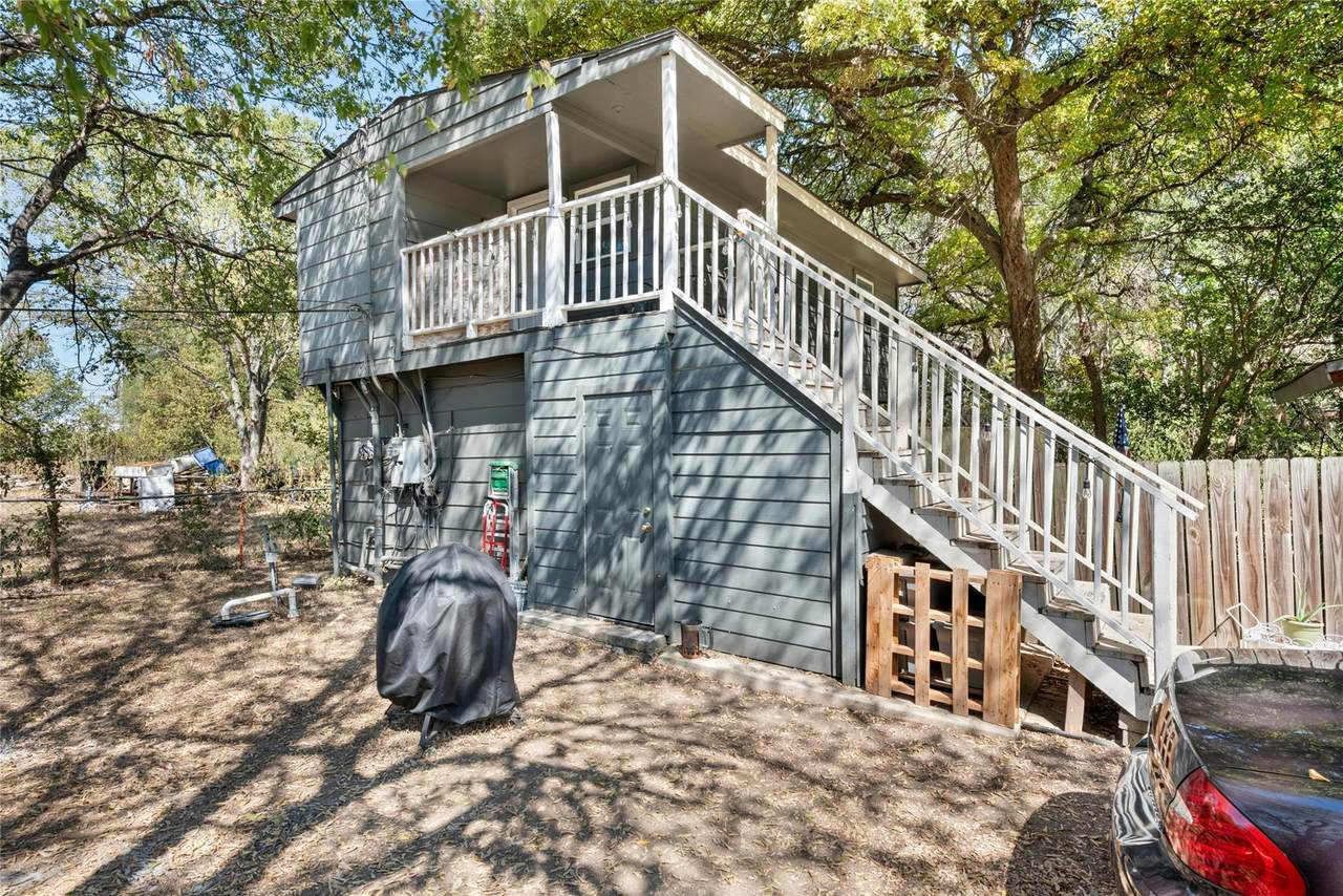 1007 Hackberry St - Photo 1