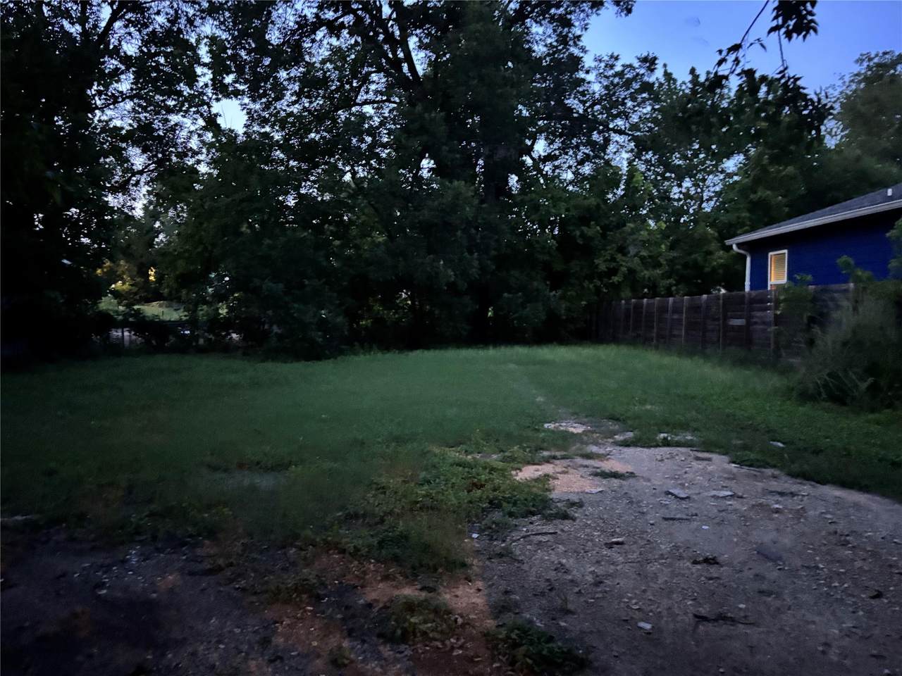 4602 Gonzales St - Photo 1