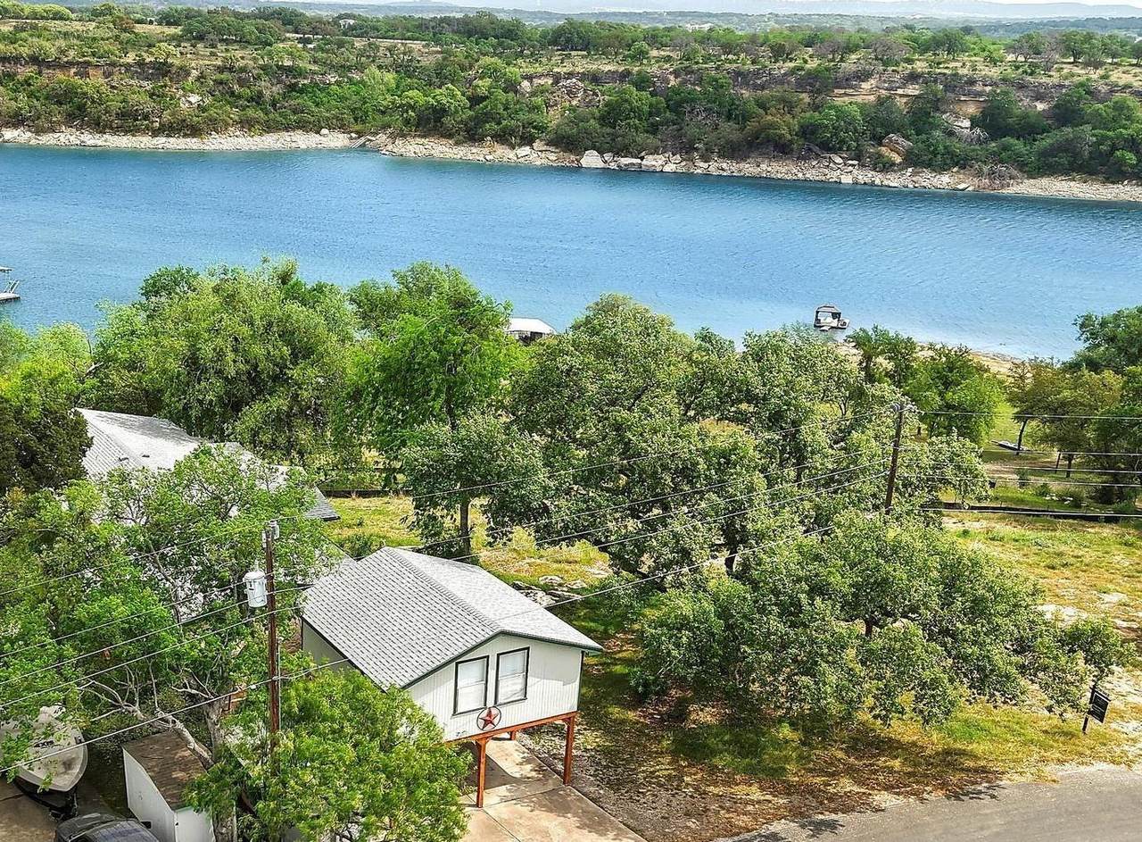 1019 Lake Shore Dr - Photo 1