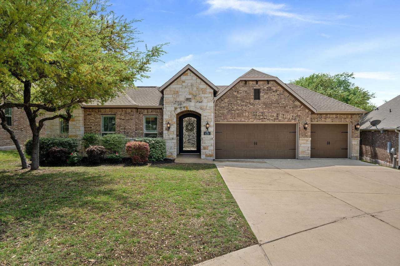 121 Clear Ridge Cv - Photo 1