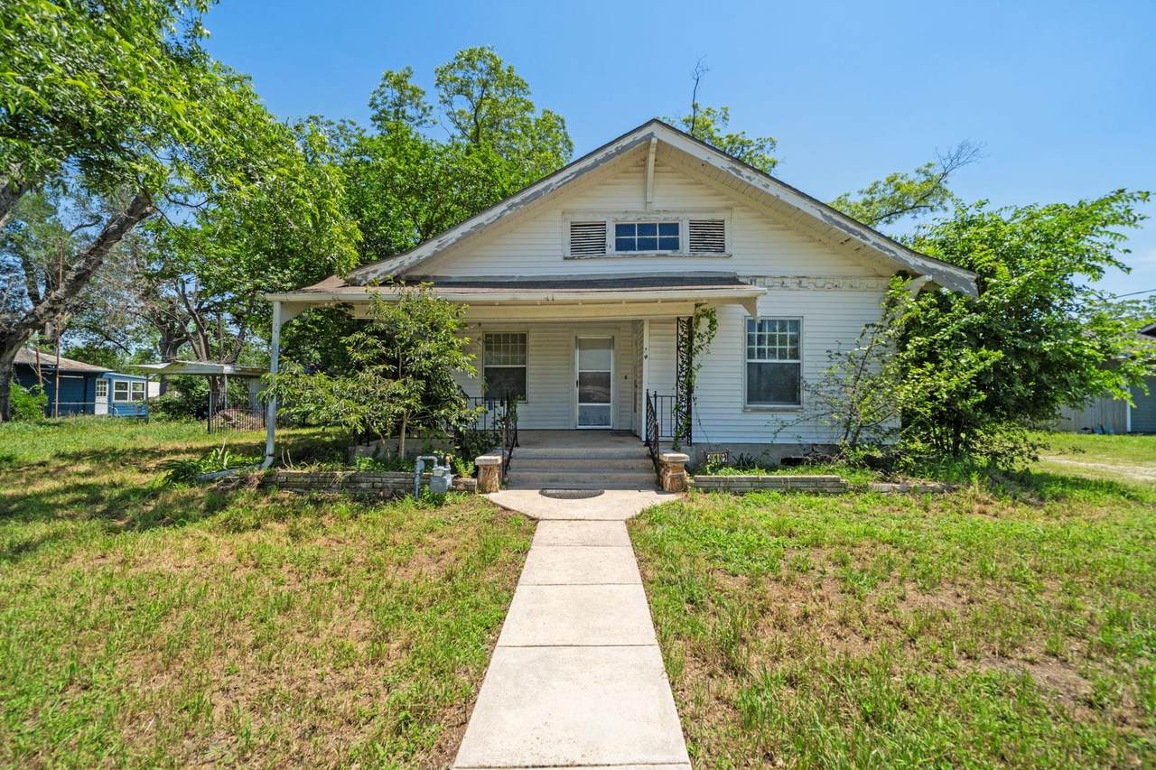 619 Bell Ave - Photo 1